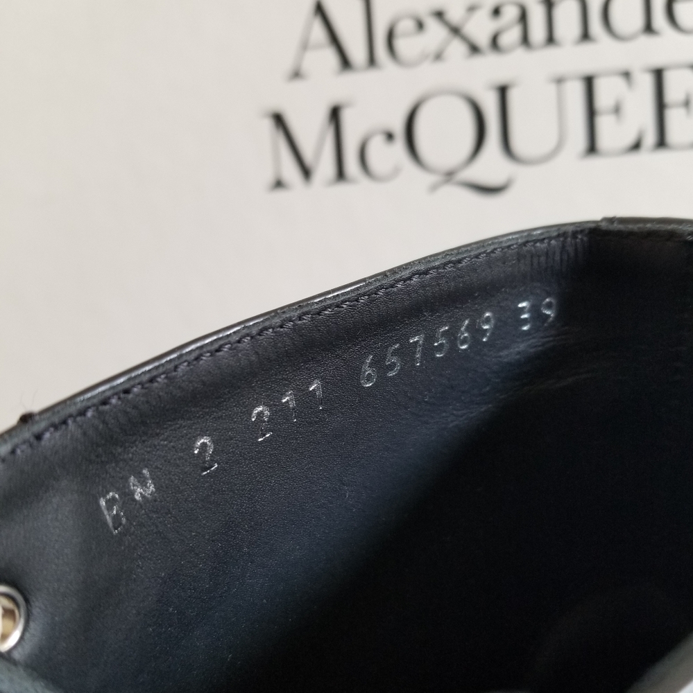 Alexander McQueen Patent Leather Combat Ankle Boot Size 39 Black - Picture 8 of 10